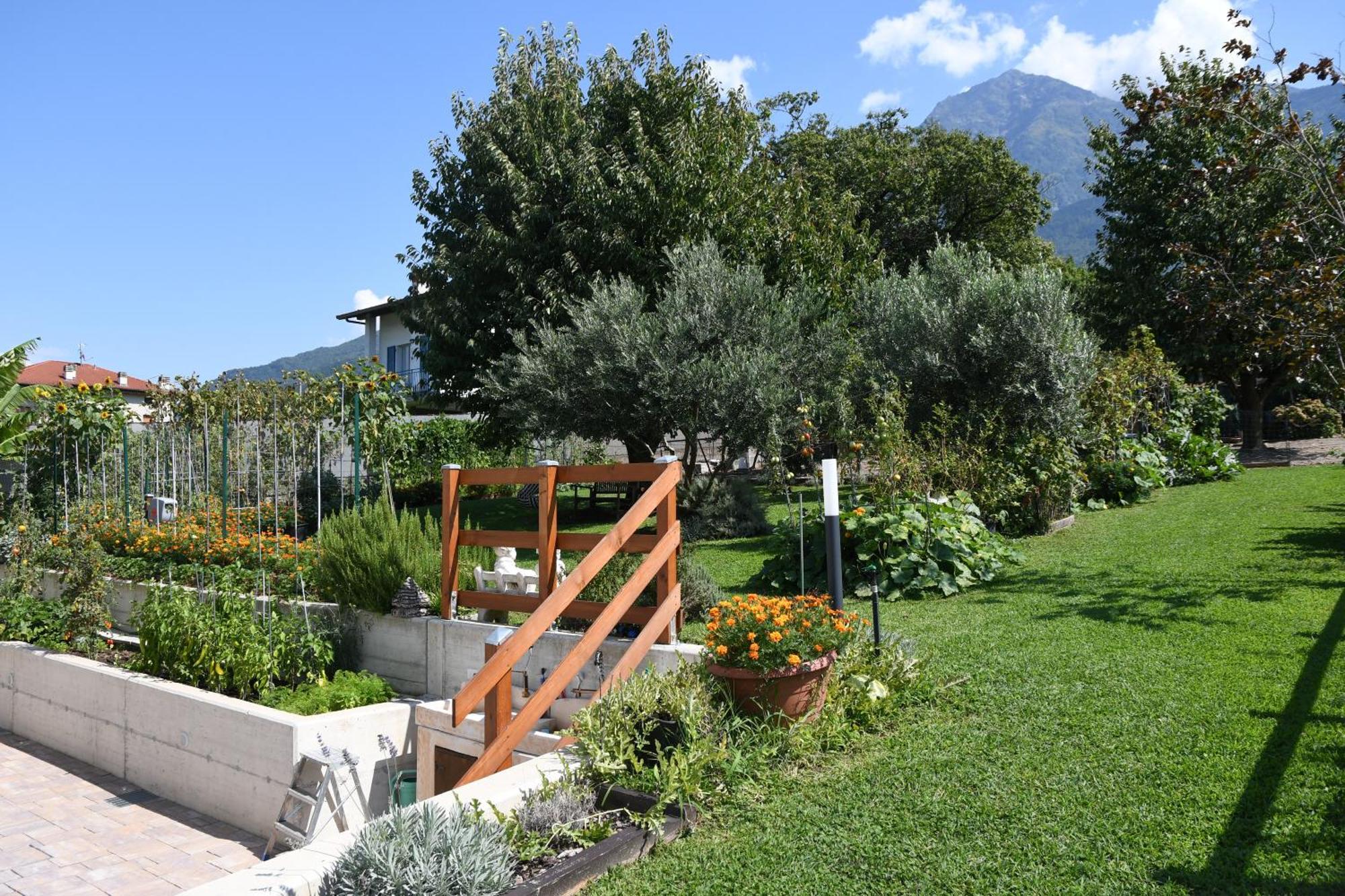 Il Giardino Dei Ciliegi Apartamento Colico Exterior foto