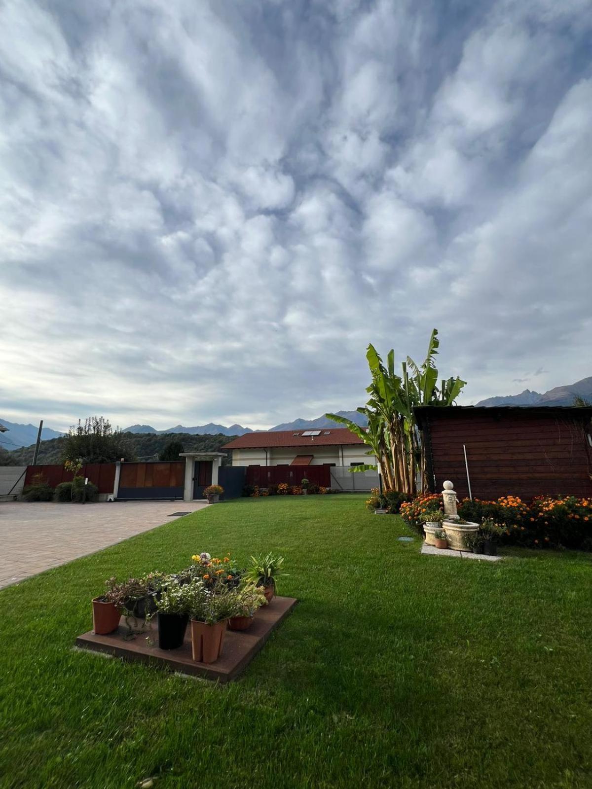 Il Giardino Dei Ciliegi Apartamento Colico Exterior foto